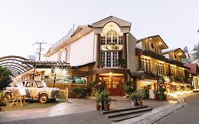 Hotel Willow Banks Shimla